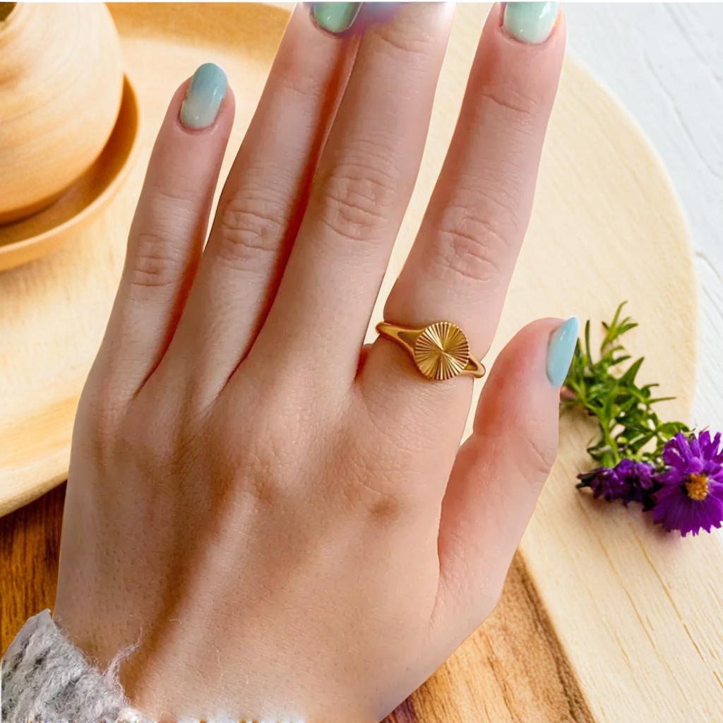 Minimalist Dainty Circle Wave Signet Chunky Dome Ring