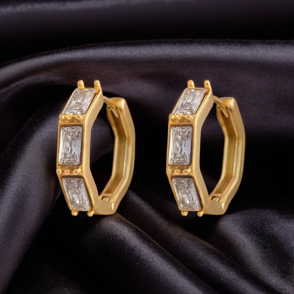 Bamboo Cubic Sparkling Stone Small Huggies Hoop Earring