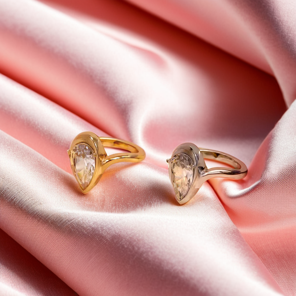 Elegant Water Droplet Shaped Rhinestone Ring