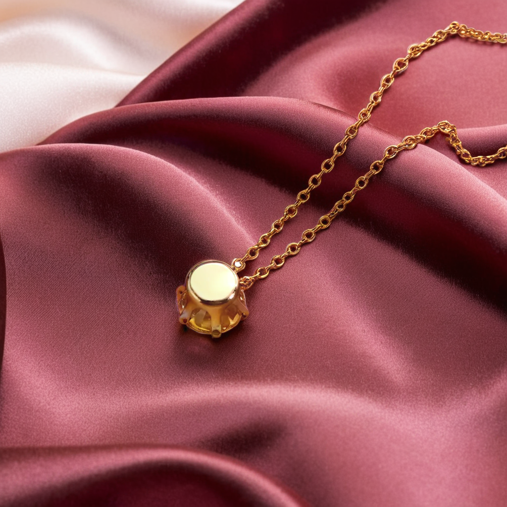 Necklace With Sparkling Zircon Crown Pendant