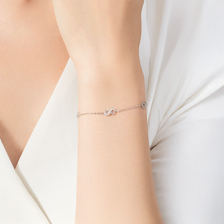 925 Sterling Silver Infinite Symbol With Sparkling Stones Pendant Bracelet