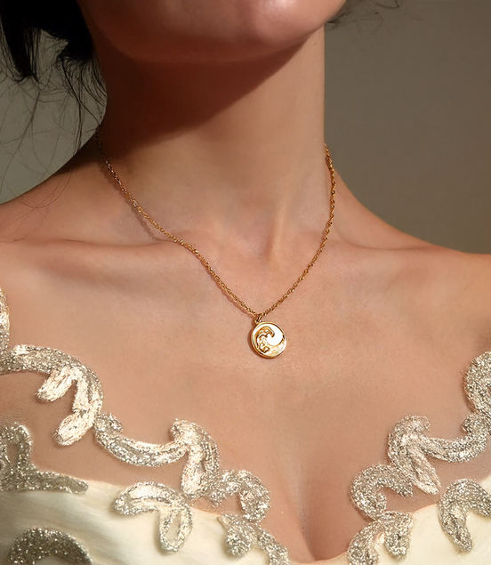 Golden Sea Wave Necklace Stereoscopic Coin Necklace