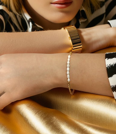 Elegant Pearl Bead Bracelet