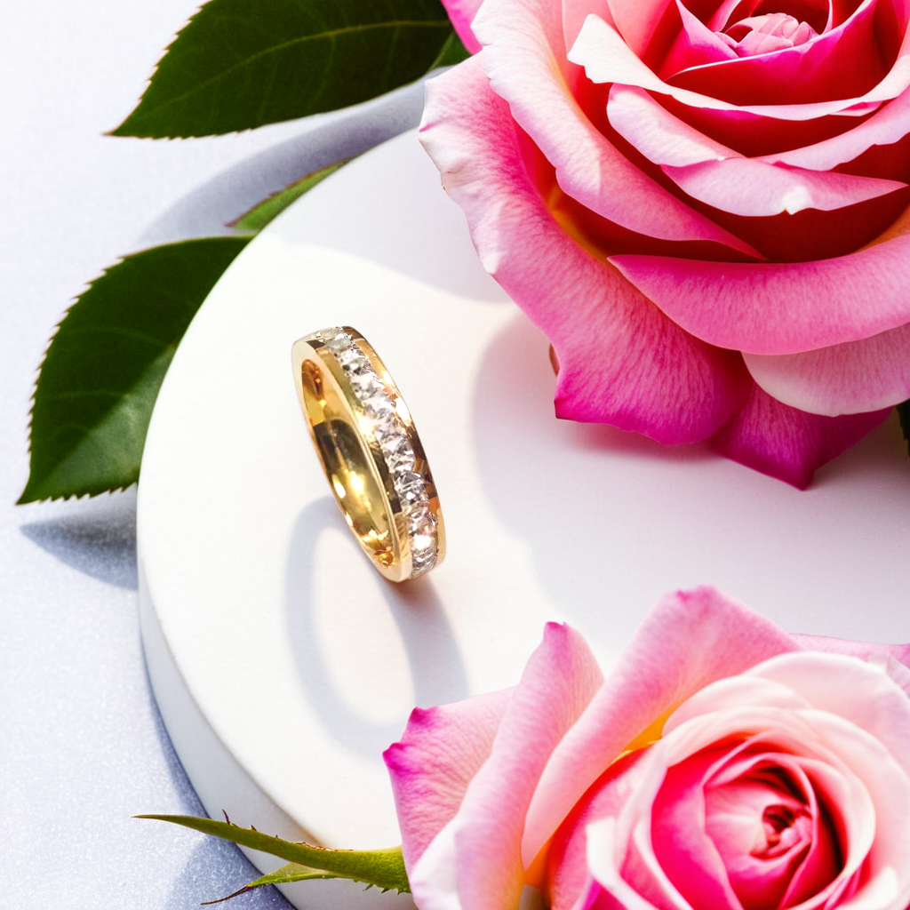 Luxury Pavé Crystal Titanium Steel Ring